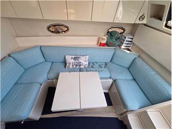 Pershing 33