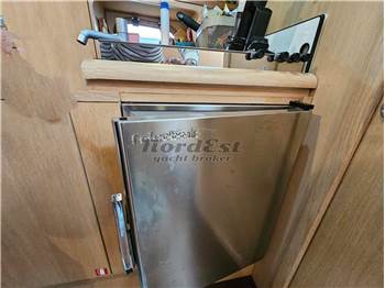 Cantieri Estensi Bluetime 370