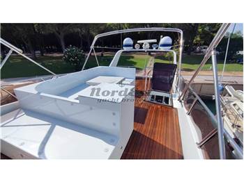 Asia Boat Builder Aquarius 55 Fly