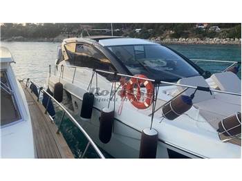 Cranchi M44 HT