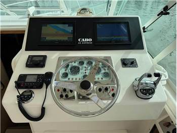 Cabo 35 Express