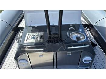 Panamera Yacht PY100