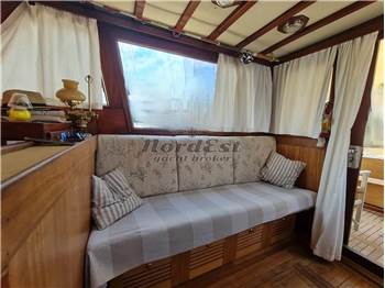 Franchini Motorsailer