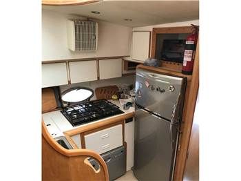 Asia Boat Builder Aquarius 55 Fly