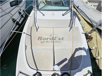 Boston Whaler Outrage 28 (Honda 250 - 2017)