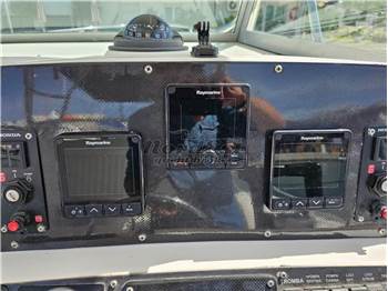 Boston Whaler Outrage 28 (Honda 250 - 2017)