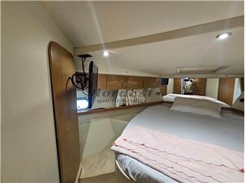 Ferretti 39