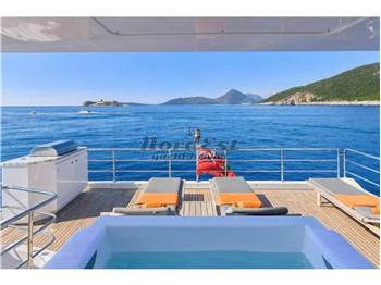 Azimut Grande 30 (3 cabins)