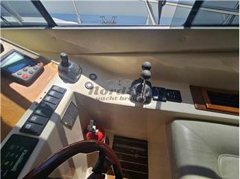 Rodman 44 fly - IPS 500