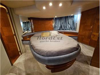 Azimut 55 Fly
