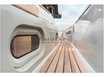 Awave Maxi Rib 48
