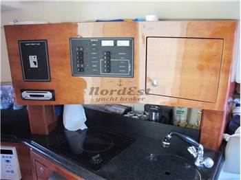 Edge Water 265 Express