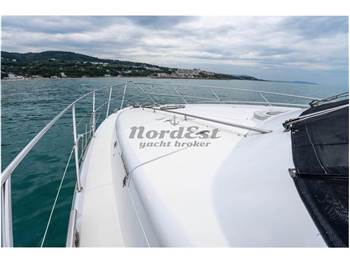 Fairline Squadron 62