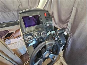 Quicksilver 905 Weekend