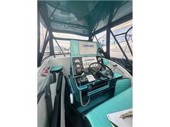 Pursuit Tiara 2800 Offshore