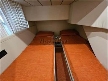 Ferretti 46