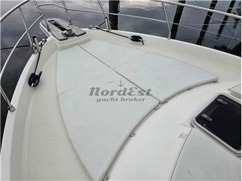 Cantieri Estensi Bluetime 370