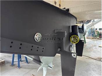 Cantieri Estensi Bluetime 370