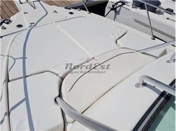 Boston Whaler Outrage 28 (Verado 300 - 2018)