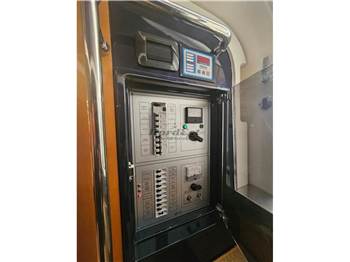 Cantieri di Sarnico Maxim 40