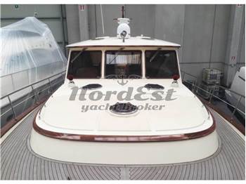 Abati Yachts Portland AY 55 Lobster Hard Top