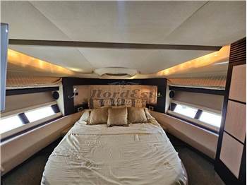 Azimut 43S