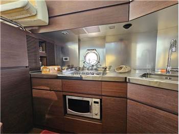 Azimut 43S