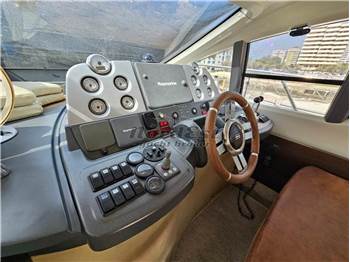Azimut 43S