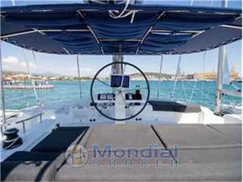 Lagoon 52