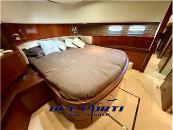 Fairline Squadron 68