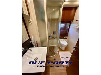 Fairline Squadron 68