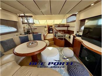 Fairline Squadron 55