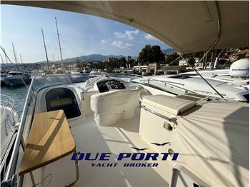 Fairline Squadron 55