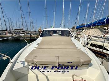 Sealine C330