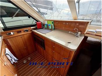 Riviera 45 Flybridge