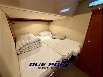 Riviera 45 Flybridge