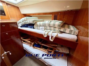 Riviera 45 Flybridge