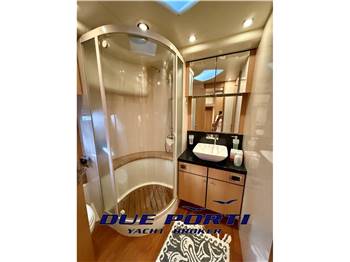 Fairline Squadron 70