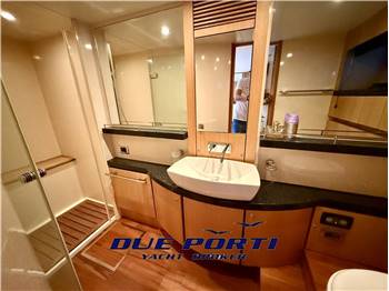 Fairline Squadron 68-70