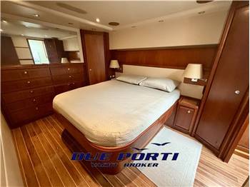 Bertram Yacht 630 Convertible