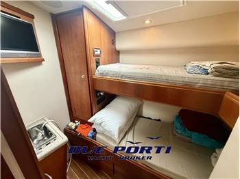 Bertram Yacht 630 Convertible
