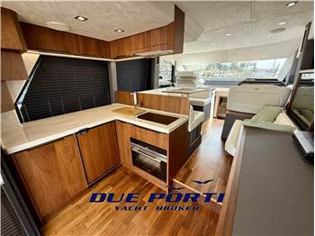 Galeon 460 fly