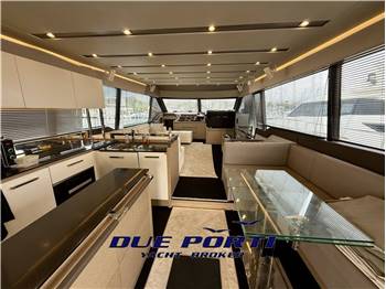 Prestige 680 Fly