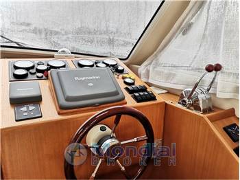 Cantiere Navale Viareggio BELLCRAFT 1000