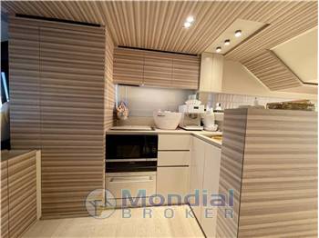 Ferretti Yachts FERRETTI YACHTS 670