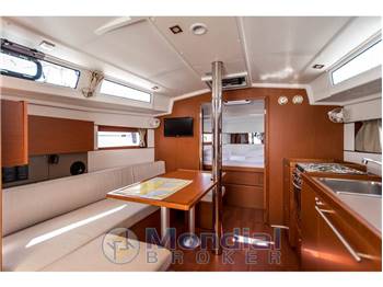 Beneteau OCEANIS 38.1