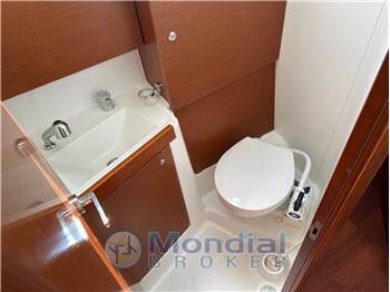 Beneteau OCEANIS 38.1
