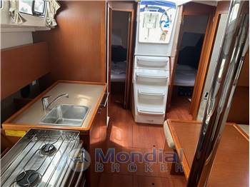 Beneteau OCEANIS 38.1