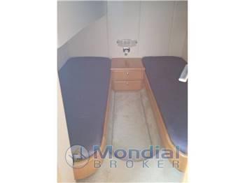 BAIA FLASH 48-NAPOLI