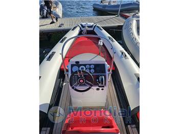 FLY-BOAT 656